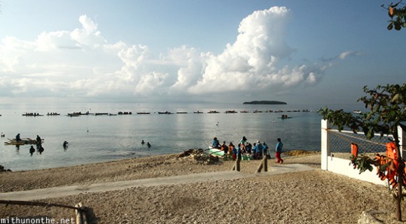 Whaleshark centre Oslob beach Cebu