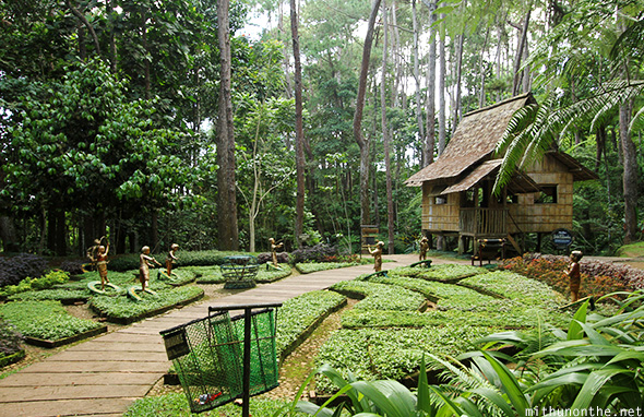 Tana-Tanaman village Eden Nature park