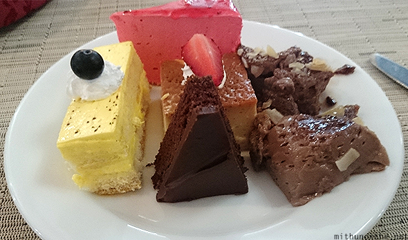 Desserts Haffa hotel restaurant Muscat