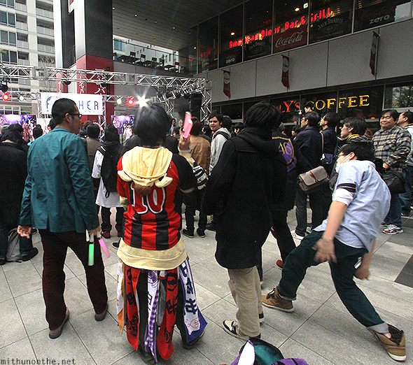 Feather stage show fans Akihabara
