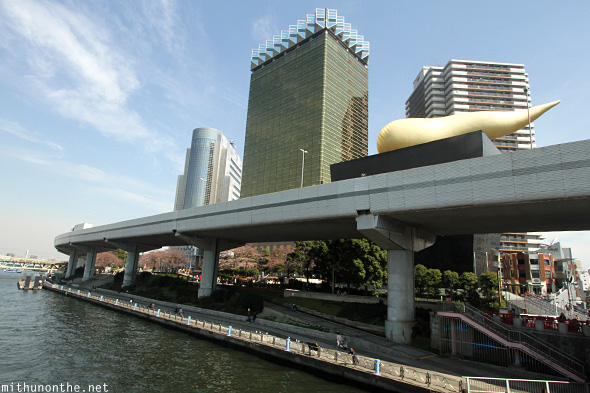 Asahi beer hall golden building Tokyo