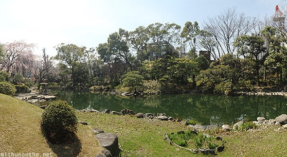 Denboin garden lake panorama