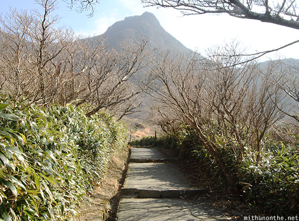 Owakudani trekking trail Hakone