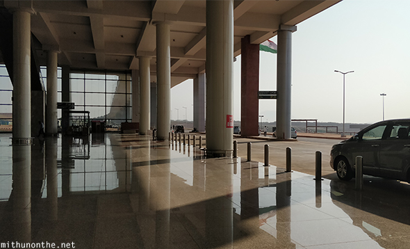 Kannur airport outside pillars