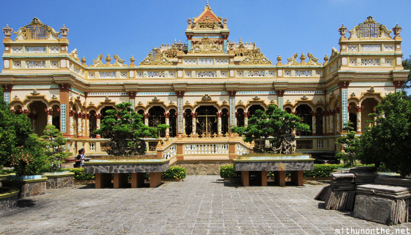 Vinh Trang pagoda Vietnam