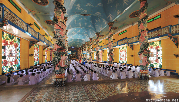 Cao Dai temple prayer time Vietnam