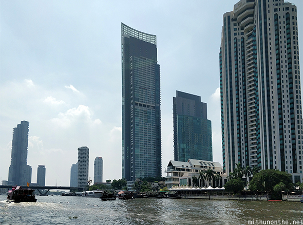 Chao praya river apartments