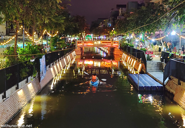 Khlong Ong Ang kayaking Bangkok