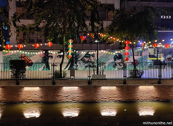 Ong Ang canal night mural Bangkok