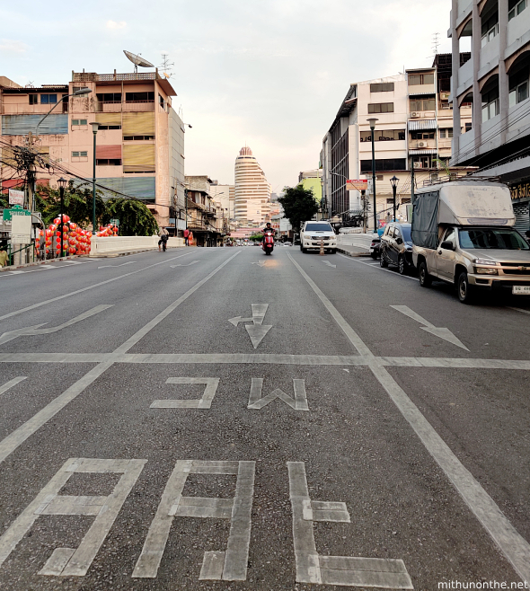 Yaowarat road Bangkok no traffic