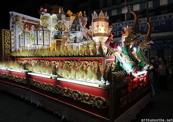 Chiang Mai Loy krathong grand parade royal float