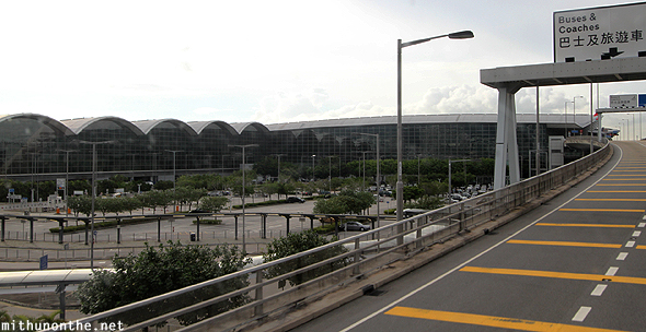 Hong Kong road to airport departures